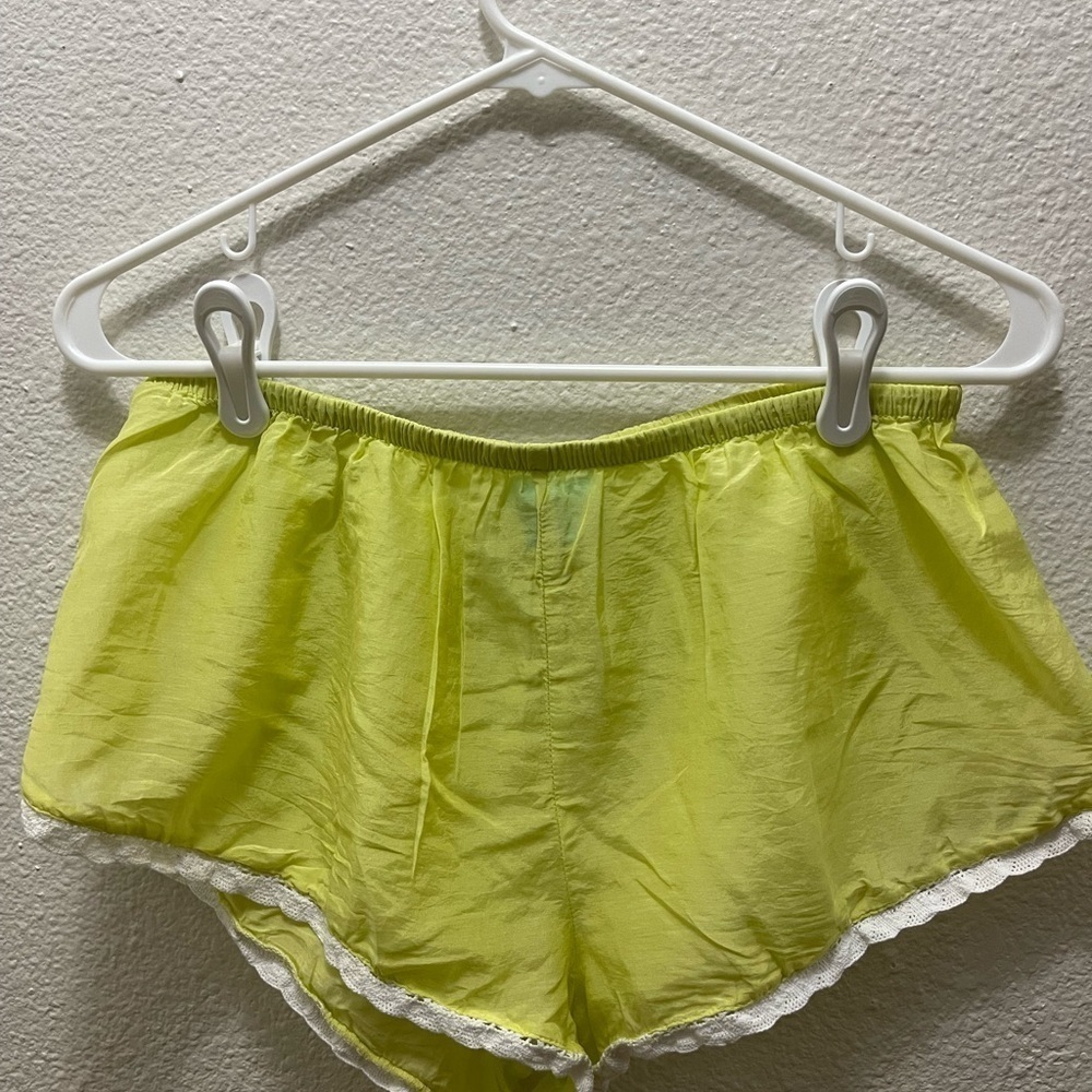 Calypso St. Barth chartreuse silk blend pajama shorts & tank top set - Picture 2 of 9